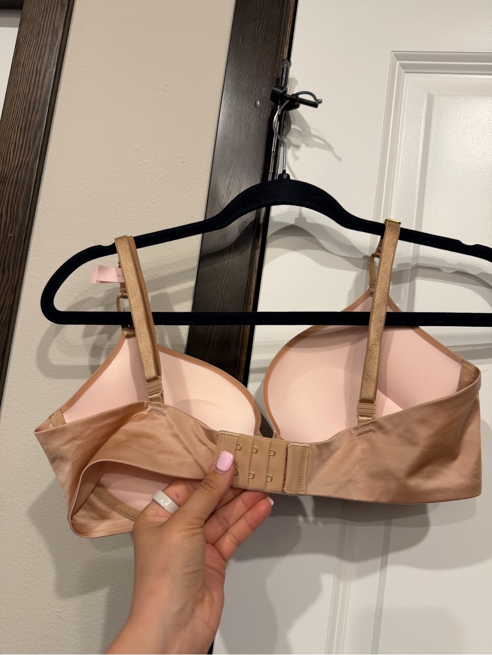 Victoria's Secret Bombshell Push-Up Bra - Picture 4 of 5